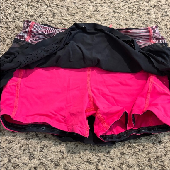 Lululemon skirt - Picture 3 of 5